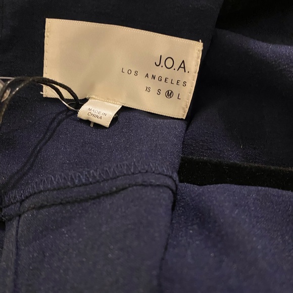 J.O.A. Los Angeles Back Buttoned Jumpsuit - Picture 6 of 6